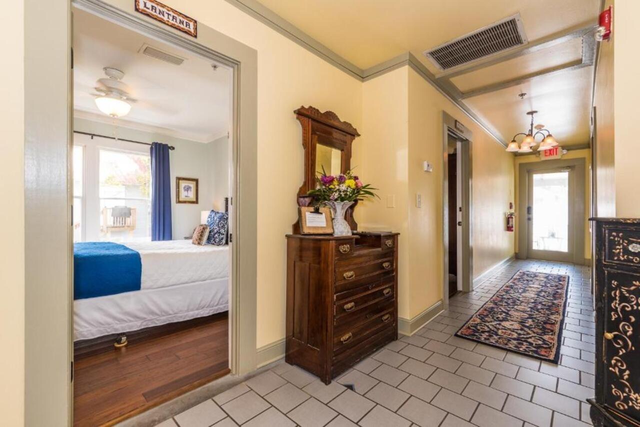 44 Spanish Street Inn (Adults Only) Сент-Огастин Экстерьер фото